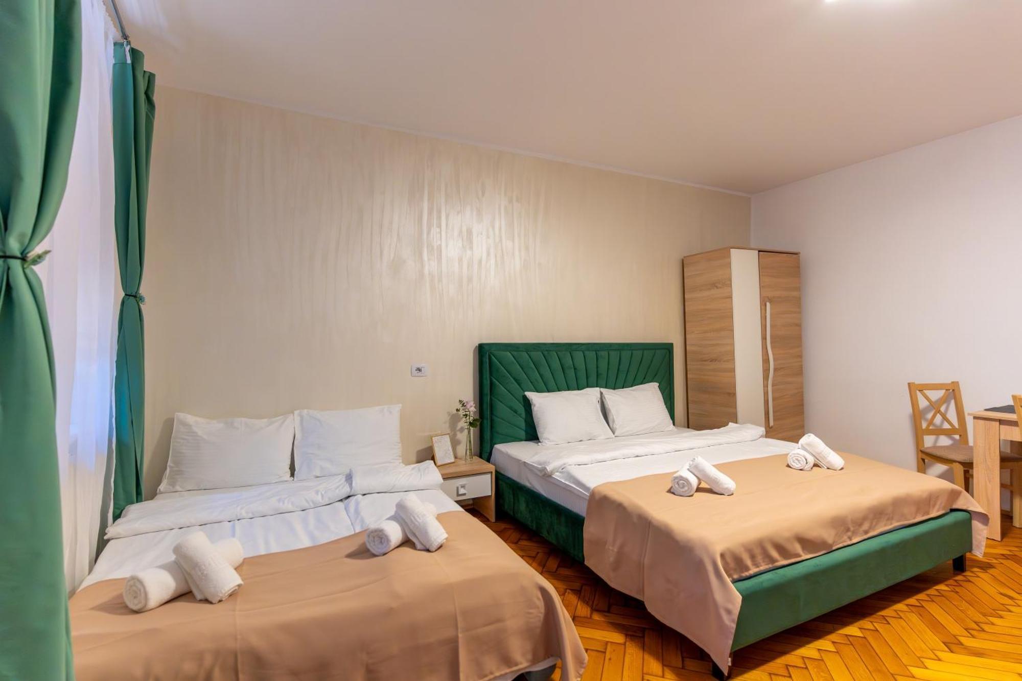 The Muse - Kronstadt Central Suites דירה