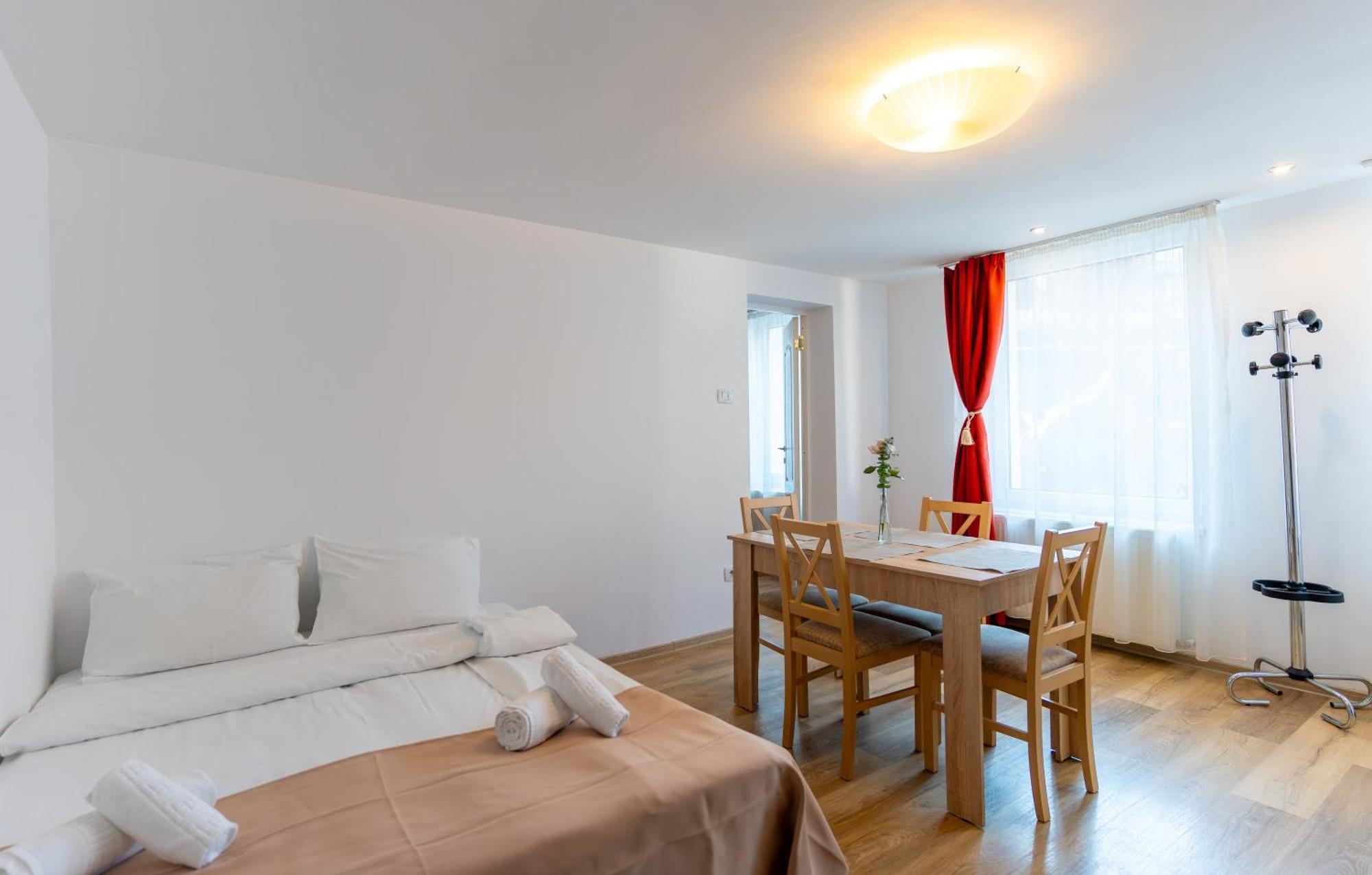 דירה The Muse - Kronstadt Central Suites *