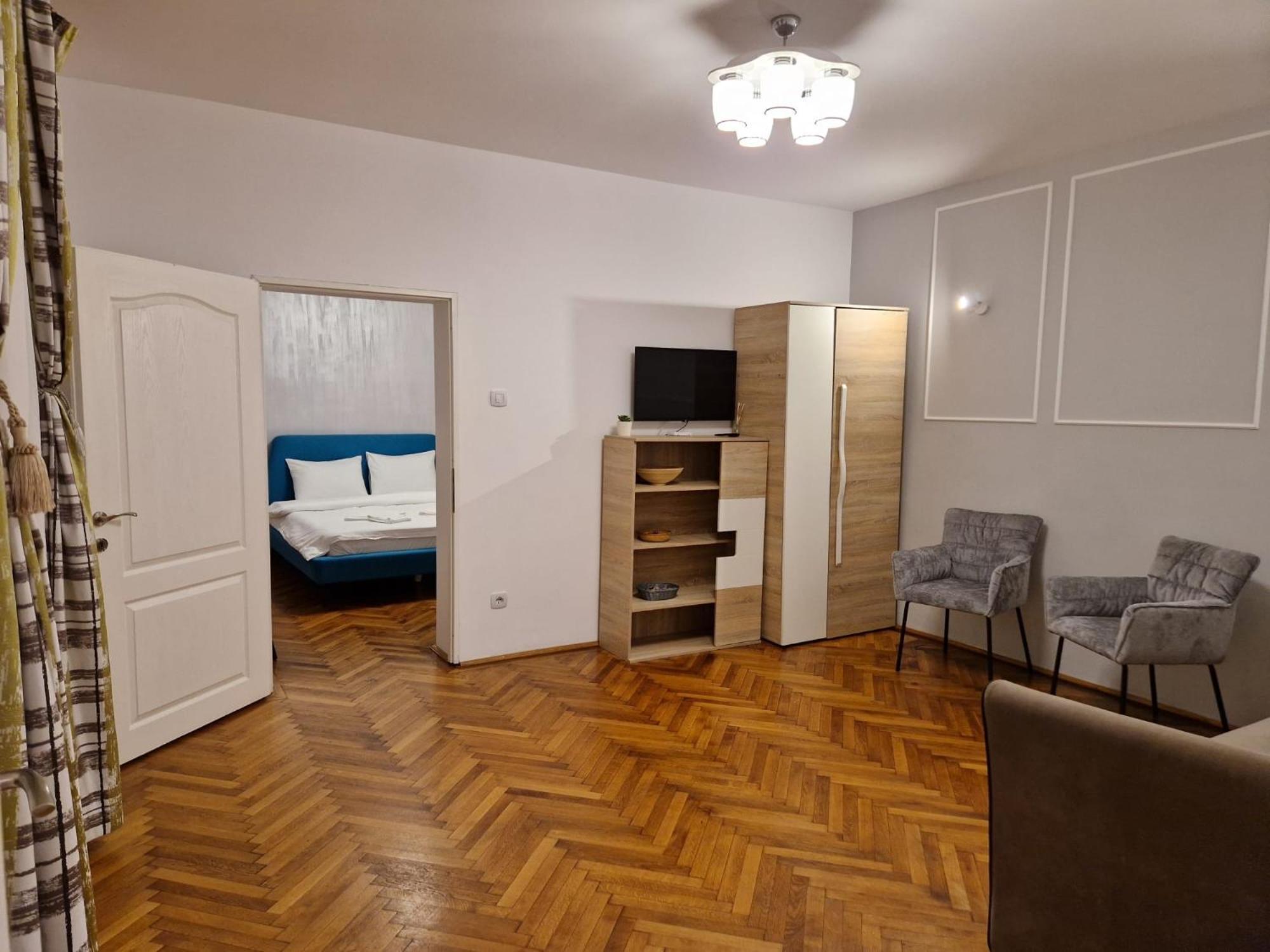 Crisan - Crisan * Brașov