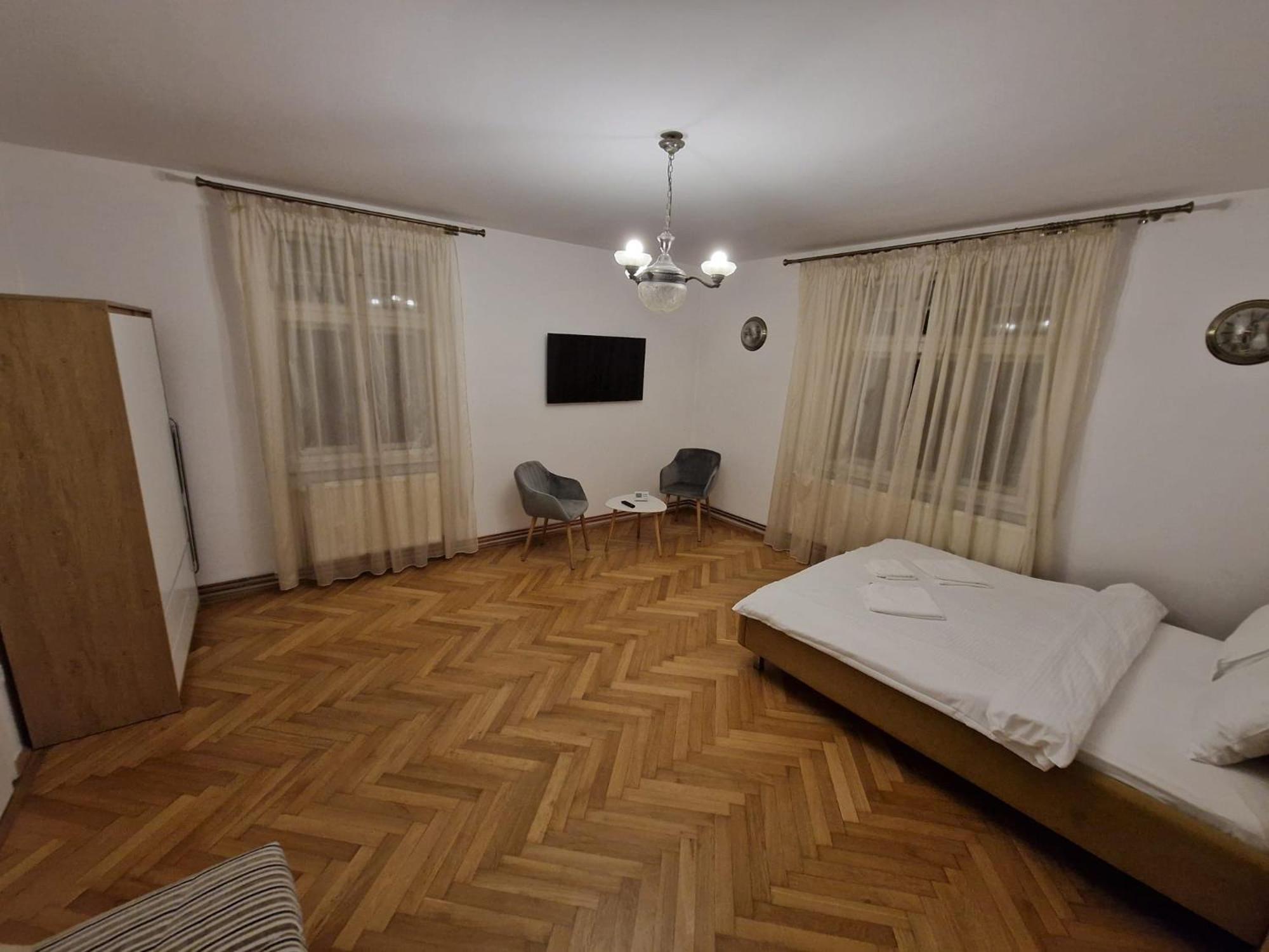 Crisan - Crisan Brașov