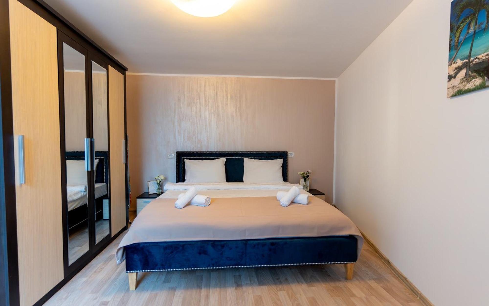 The Muse - Kronstadt Central Suites * בראשוב